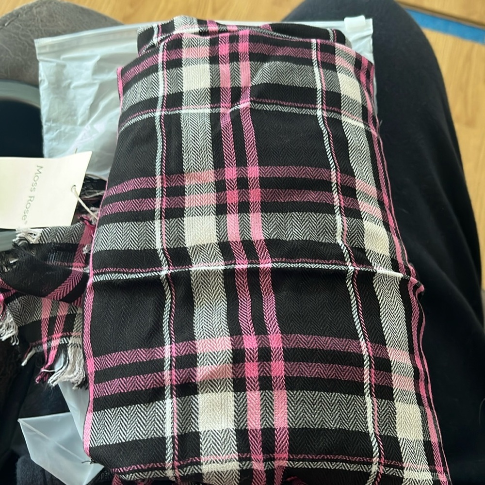 Pink Plaid Sleeveless Cardigen